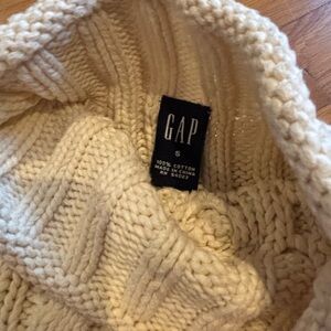 GAP Women's Soft Cream Turtleneck Sweater